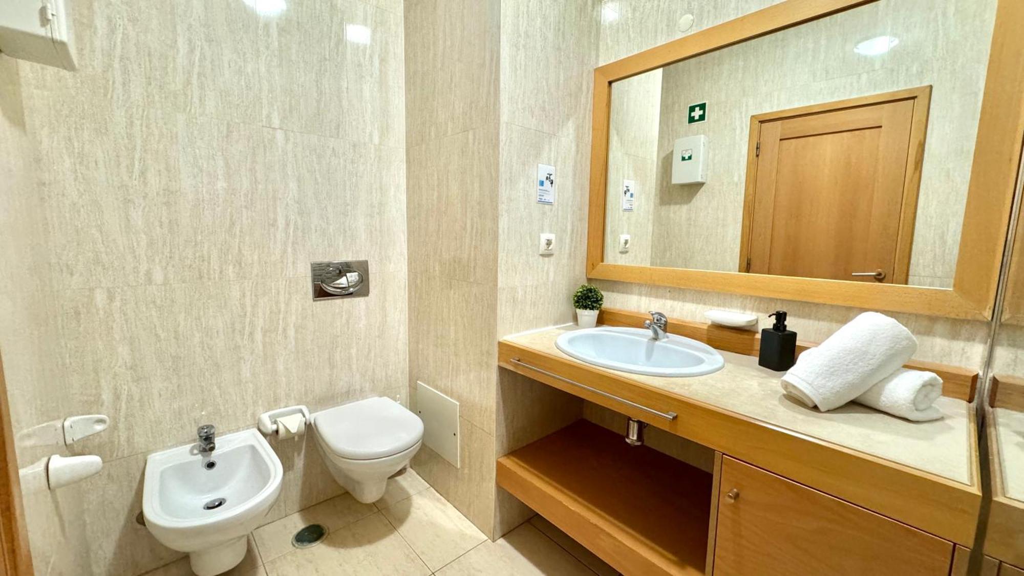 Praia Da Rocha, 502, Charming Apartment, Air Conditioning, Swimming Pool,Free Wifi, Faia By Ig Portimão Exterior photo